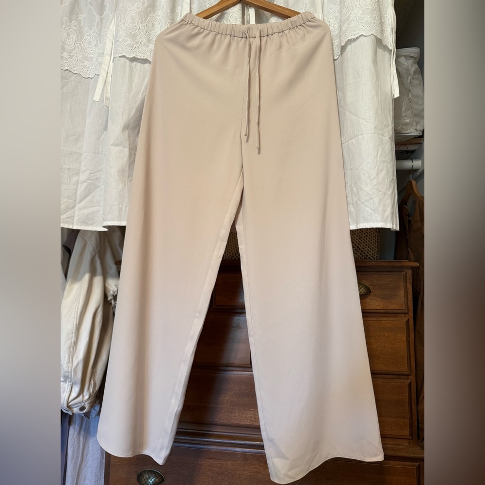 Elegant Cream Women's Wide-Leg Pants NEW